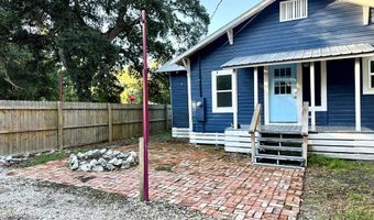 201 12th St, Apalachicola, FL 32320