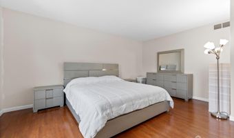 52 Westside Ave, Avenel, NJ 07001