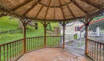 11 Birch Hollow Rd, Barboursville, WV 25504