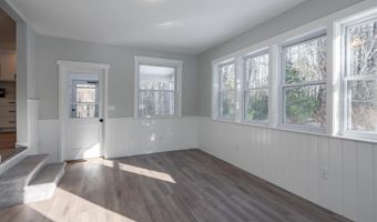 437 Chester Rd, Auburn, NH 03032