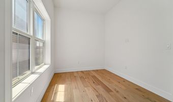 90 E 27TH St 2, Bayonne, NJ 07002