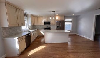 793 Pond St, Bridgeport, CT 06606