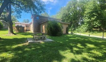 401 Jefferson St, Anderson, MO 64831