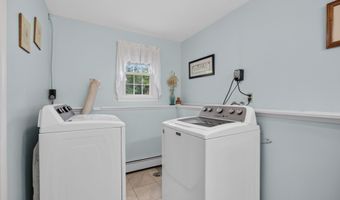 40 Cedar Rd, Clinton, CT 06413