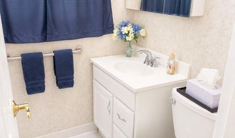 2605 KENHILL Dr, Bowie, MD 20715