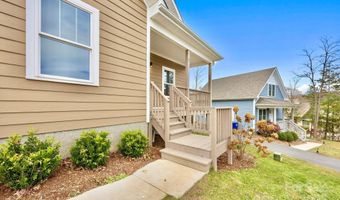 7 Berry Crest Ln, Arden, NC 28704