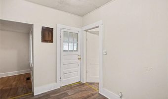 107 1st St, Barnesville, GA 30204