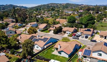 325 Cheyenne Ln, Escondido, CA 92026