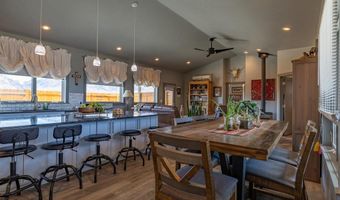 5 Cowboy Dr, Clark, WY 82435