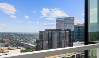 1781 N PIERCE St 1702, Arlington, VA 22209