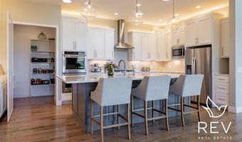 44 Sugar Bars Dr, Cody, WY 82414