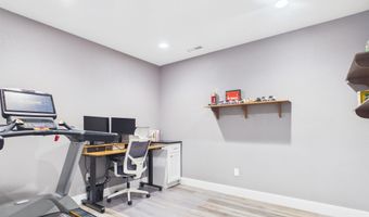 214 E Wapello St, Agency, IA 52530