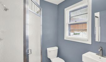 826 Yorkshire Rd, Anderson, IN 46012