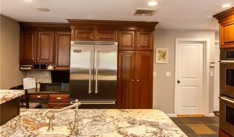 5 Colony Dr, Johnston, RI 02919