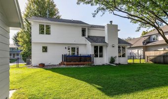 1422 Alderwood Dr, Altoona, IA 50009