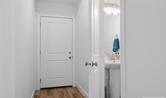 447 Sydney, Ammon, ID 83401