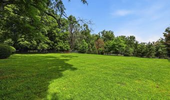 11005 Park Rd, Anchorage, KY 40223