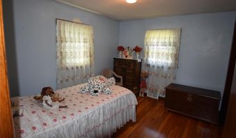 3 Grant St, Attleboro, MA 02703