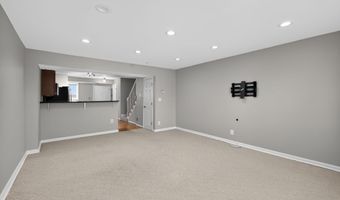 1455- B N VAN DORN St, Alexandria, VA 22304