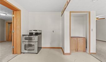 1701 Woods Rd, Akron, OH 44306
