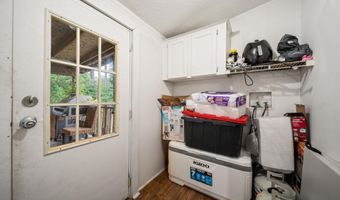 64 Favor Rd, Camden, SC 29020
