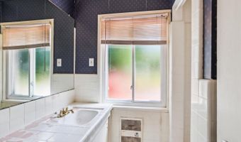 9819 PARKWOOD Dr, Bethesda, MD 20814