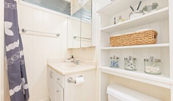 99-354 Honohono St, Aiea, HI 96701