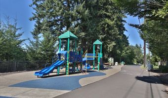12805 SW NIGHT HERON Ln 102, Beaverton, OR 97007