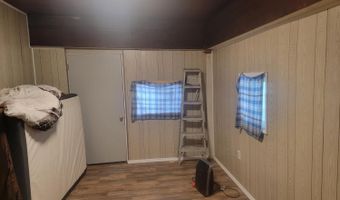 178 W 4th St, Aurora, IN 47001