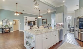 418 Carmargue Ln, Biloxi, MS 39531