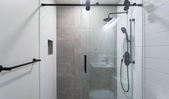 733 8TH St SE 02, Washington, DC 20003