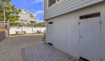 229 MERIVALE Avenue Unit B - 2Nd Floor B - 2Nd Floor, Beach Haven, NJ 08008