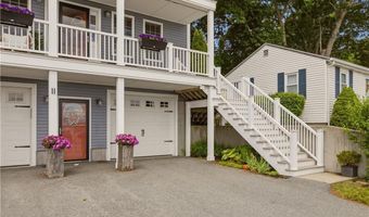11 King Philip Ave, Bristol, RI 02809
