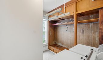 549 N Gilbert St, Ada, OH 45810