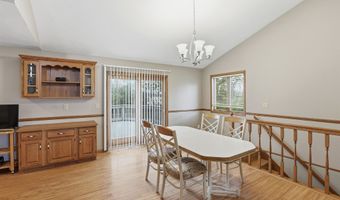 1700 E TRACIA Ln, Appleton, WI 54911