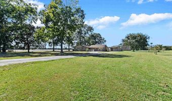236 Beacon Ln, Atmore, AL 36502