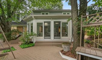 1 ORCHARD Way S, Potomac, MD 20854