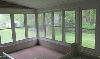 100 Lynndale Rd, Altoona, PA 16602
