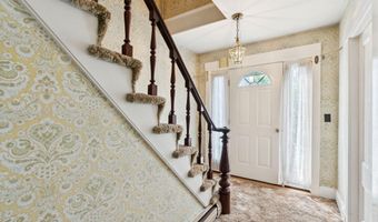 49 Sewall St, Augusta, ME 04330