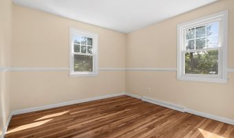 60 Packard St, Avon, MA 02322