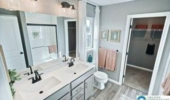 3220 Eisenhower Dr, Allen, PA 18067