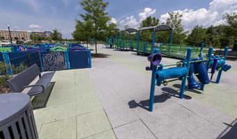 2216 MAIN LINE Blvd, Alexandria, VA 22301