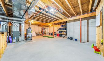 2184 W NOELLE Ln, Appleton, WI 54913