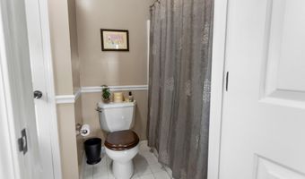 100 Wonderland Dr 5D, Abingdon, VA 24211