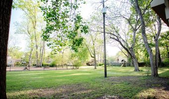 202 Creek Dr, Batesville, MS 38606