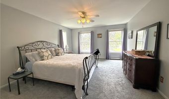 20 Morrison Ave, Middletown, RI 02842