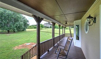 141 Holcomb Spur NW, Adairsville, GA 30103