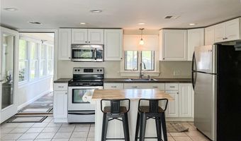 78 Nautilus St, Jamestown, RI 02835