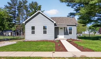 104 S Oak St, Arrowsmith, IL 61722