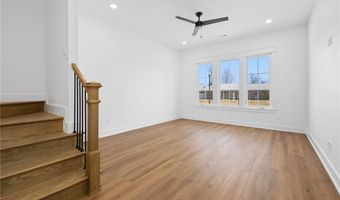 825 NW 14th St, Bentonville, AR 72712